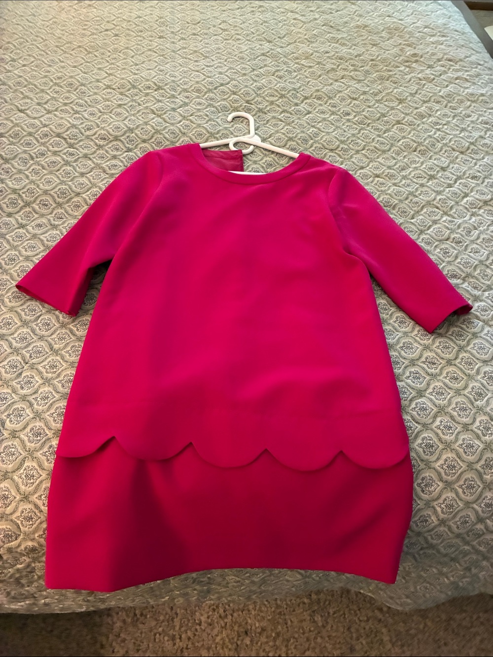 Kate Spade size 2 Fuchsia dress